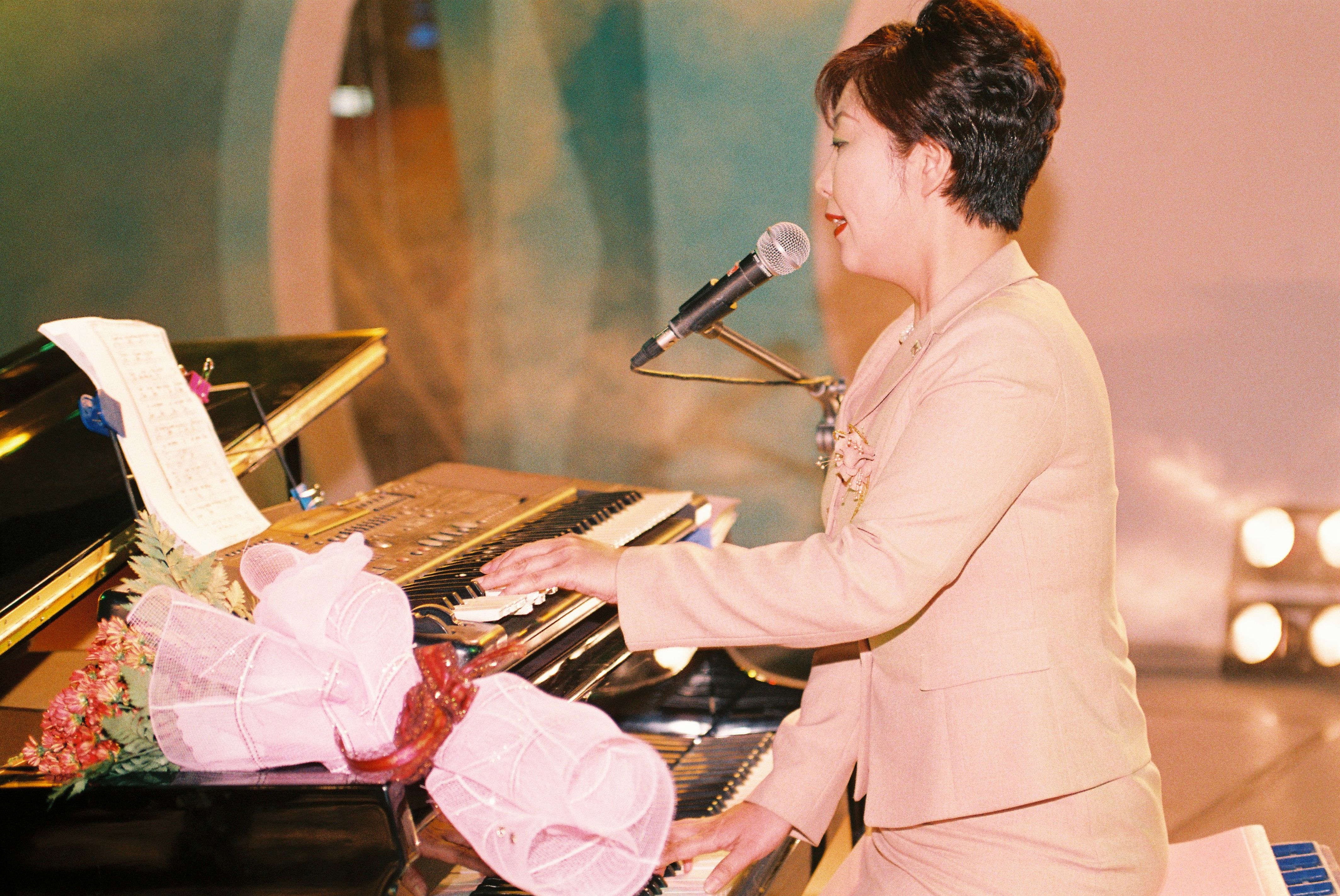 사진자료(2000년대)/2002/쌀 축제와 함께하는 제26회 상록문화제 영상의 안혜경과 함께하는 문학 축전② 0/