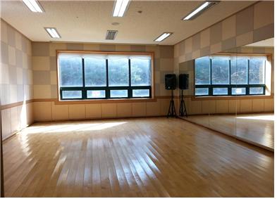 댄스연습실(어울림터1)