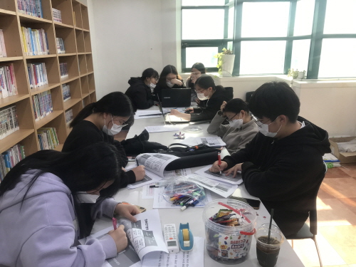 청소년운영위원회 사진