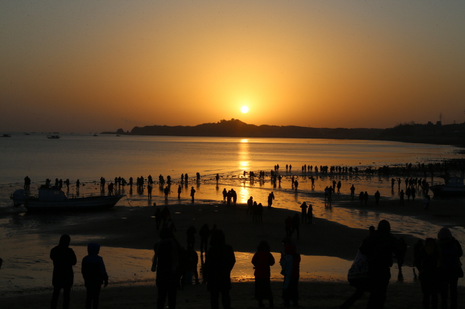 Dangjin Waemok Village Sunrise Festival