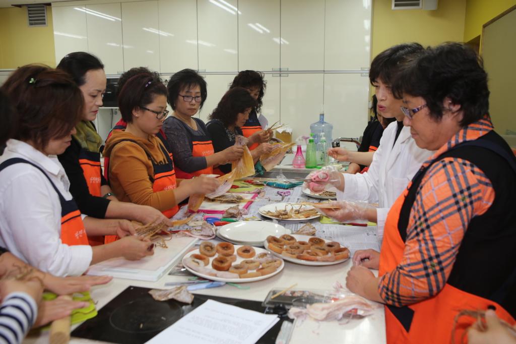 폐백음식 만들며 전통음식 소중함 배워 이미지