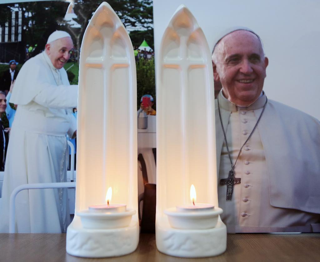 당진시, 프란치스코 교황에 촛대․두견주 선물 이미지