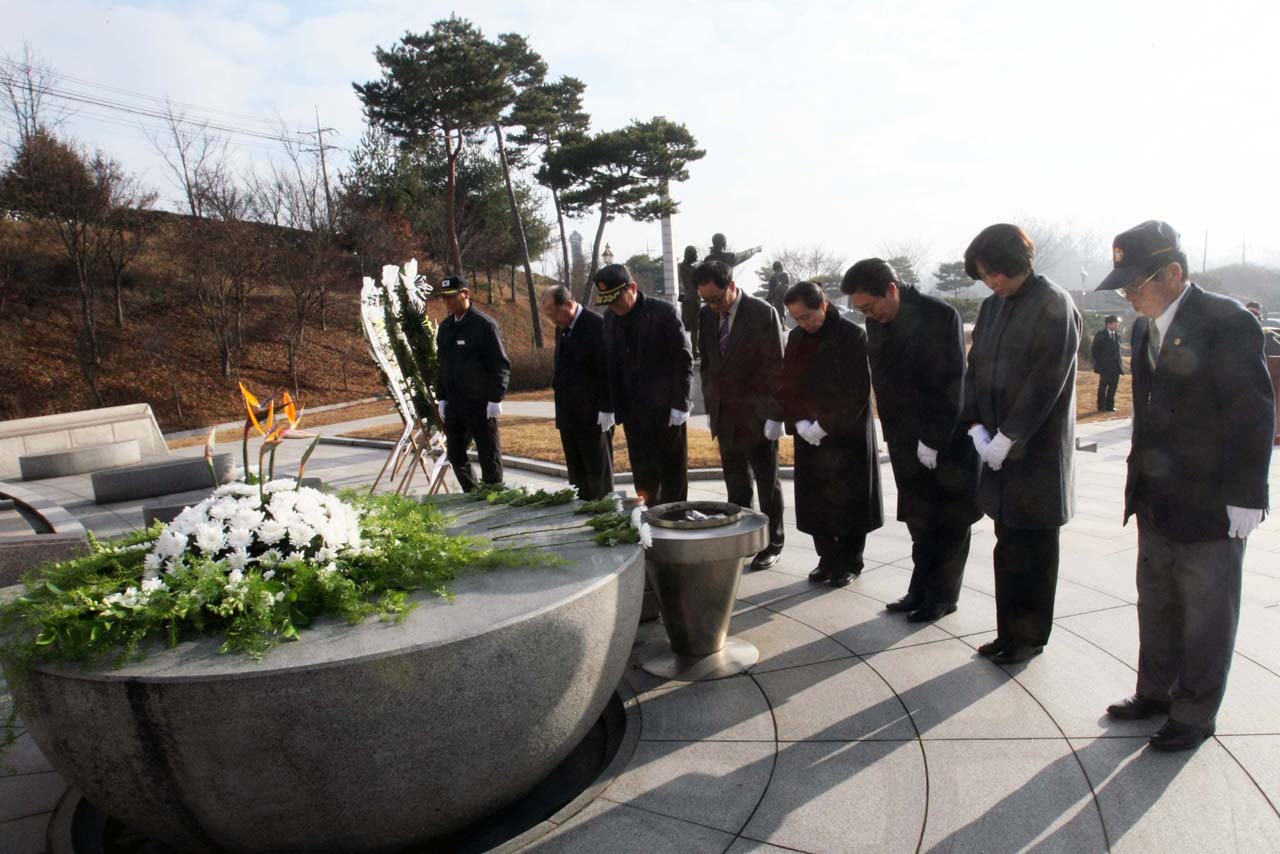 당진시, 병신년 새해 맞이 신년참배 이미지