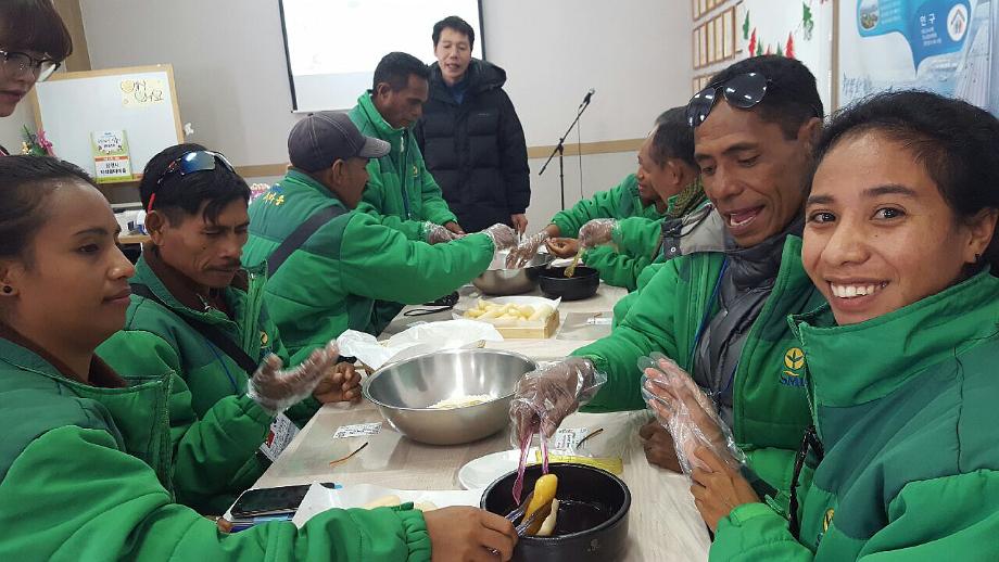 대한민국 농촌마을기업에서 농업을 배우다 이미지