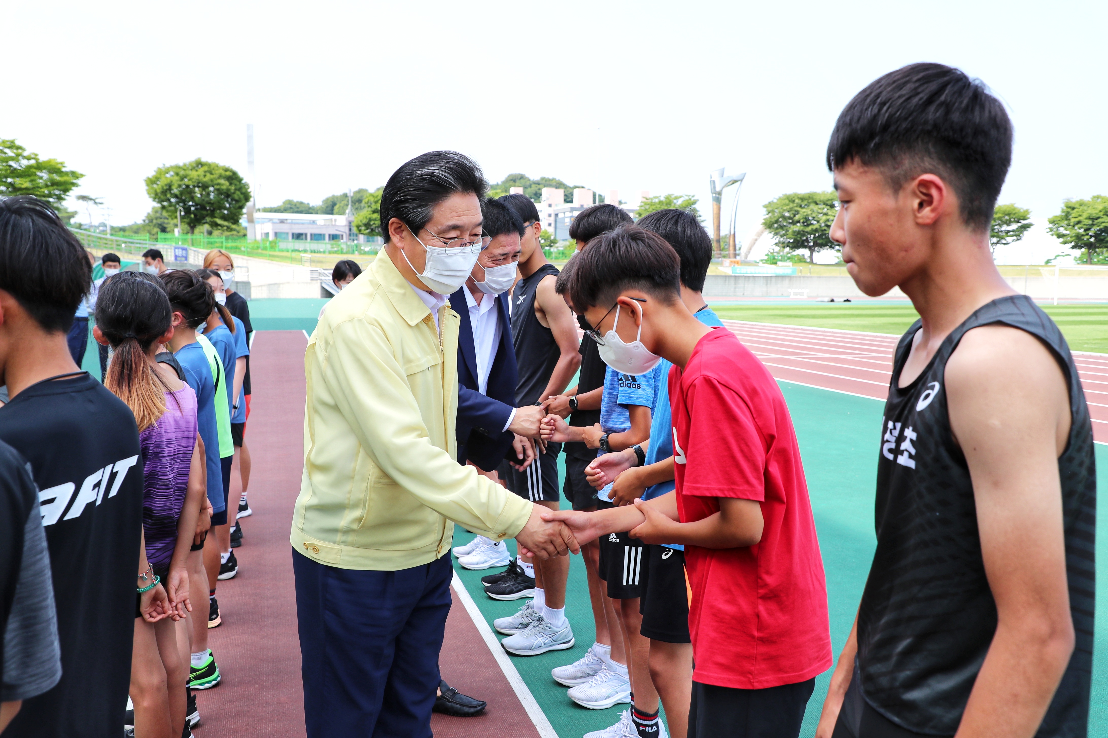 김홍장 당진시장, 육상 꿈나무 훈련 격려!