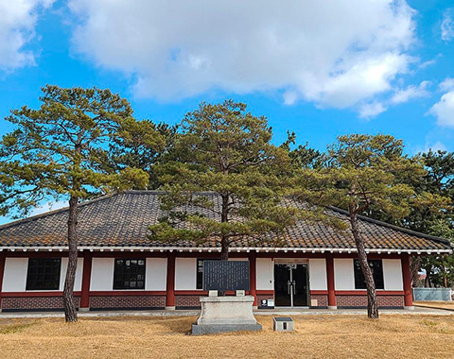 필경사